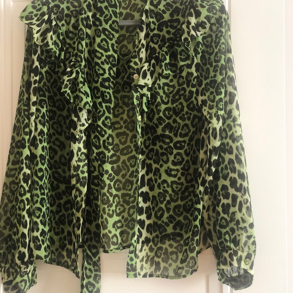 Green blouse - Picture 5 of 6